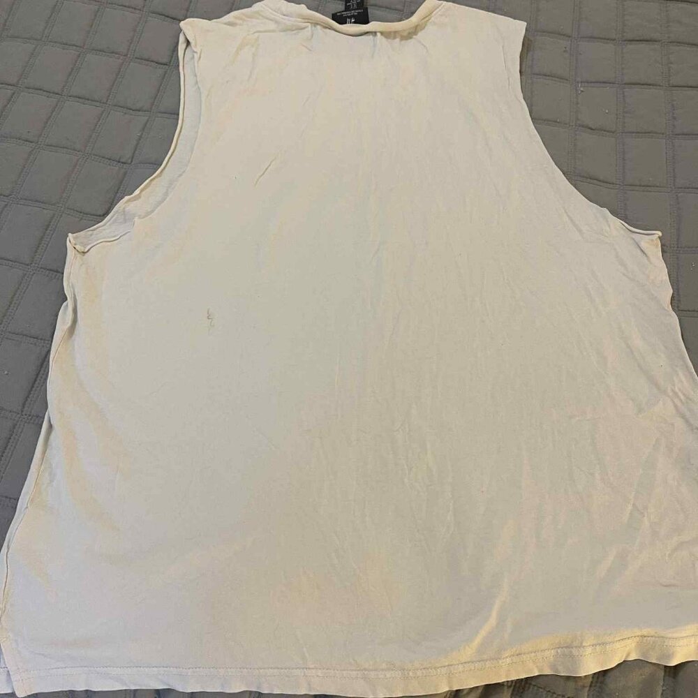 Men's H&M Hawaii Muscle Tank (size M) - Picture 3 of 4